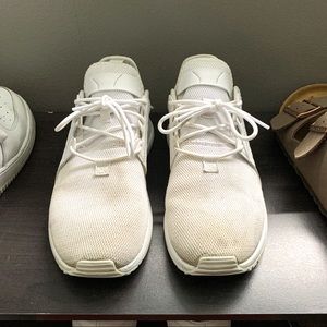 Men’s Adidas White Shoes Size 5.5